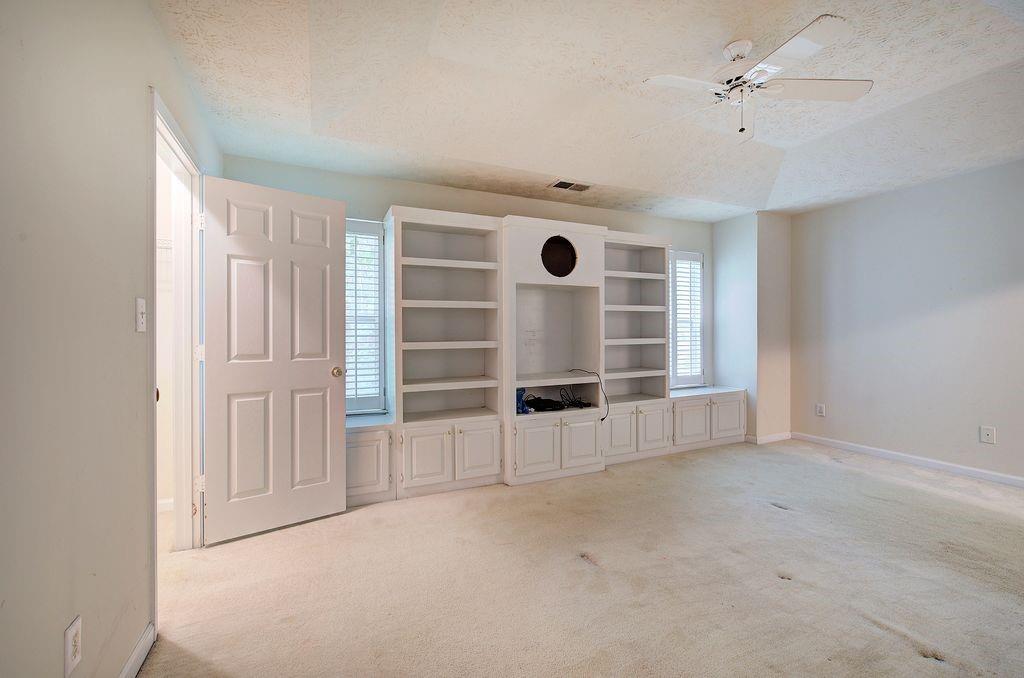 4144 Spring Cove Drive Property Photo 19