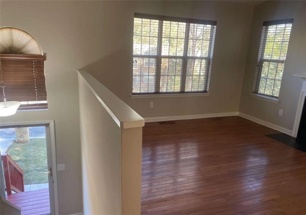 3015 Cascade Manor Drive Property Photo 4