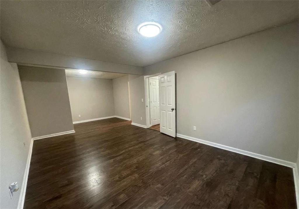 3015 Cascade Manor Drive Property Photo 5