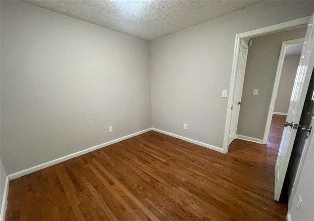 3015 Cascade Manor Drive Property Photo 8