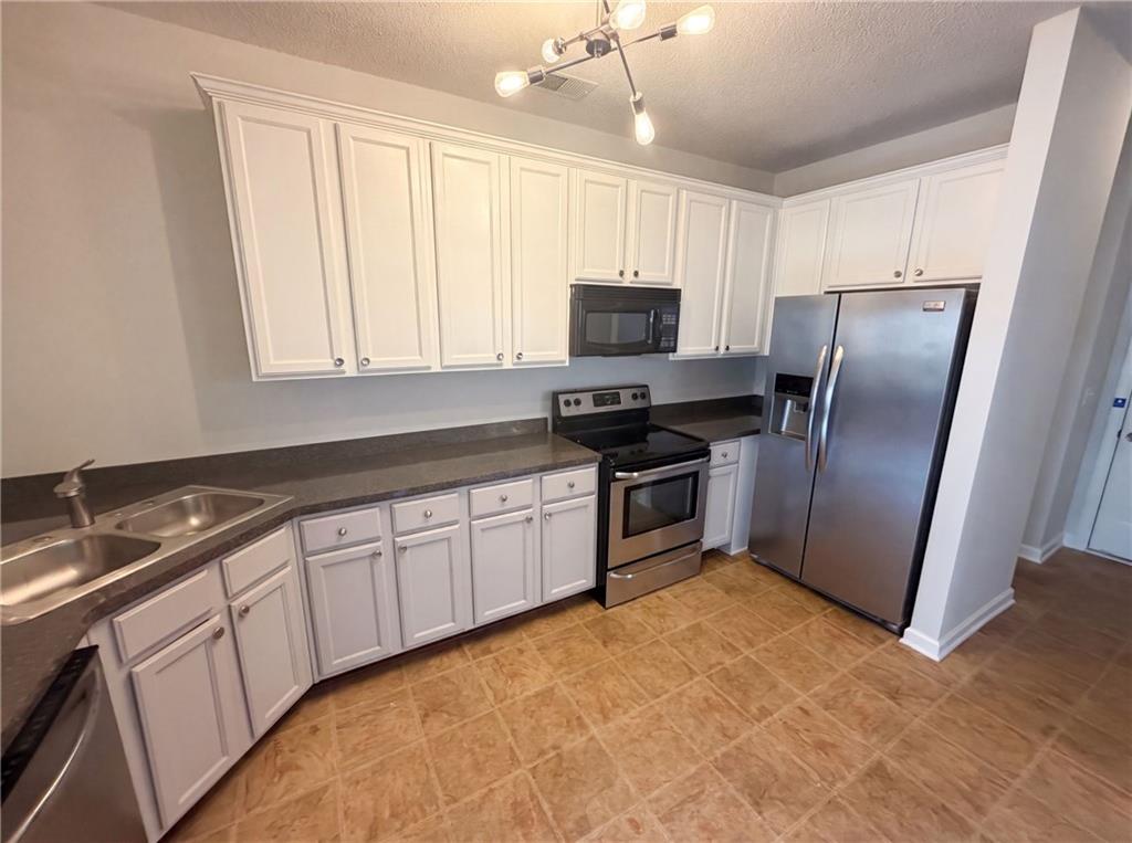 7553 Rutgers Circle Property Photo 2