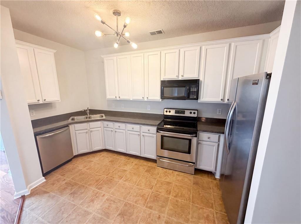 7553 Rutgers Circle Property Photo 6