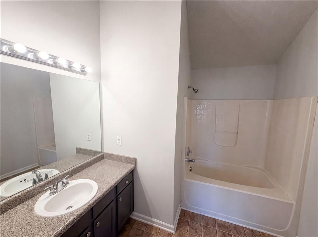 7553 Rutgers Circle Property Photo 12