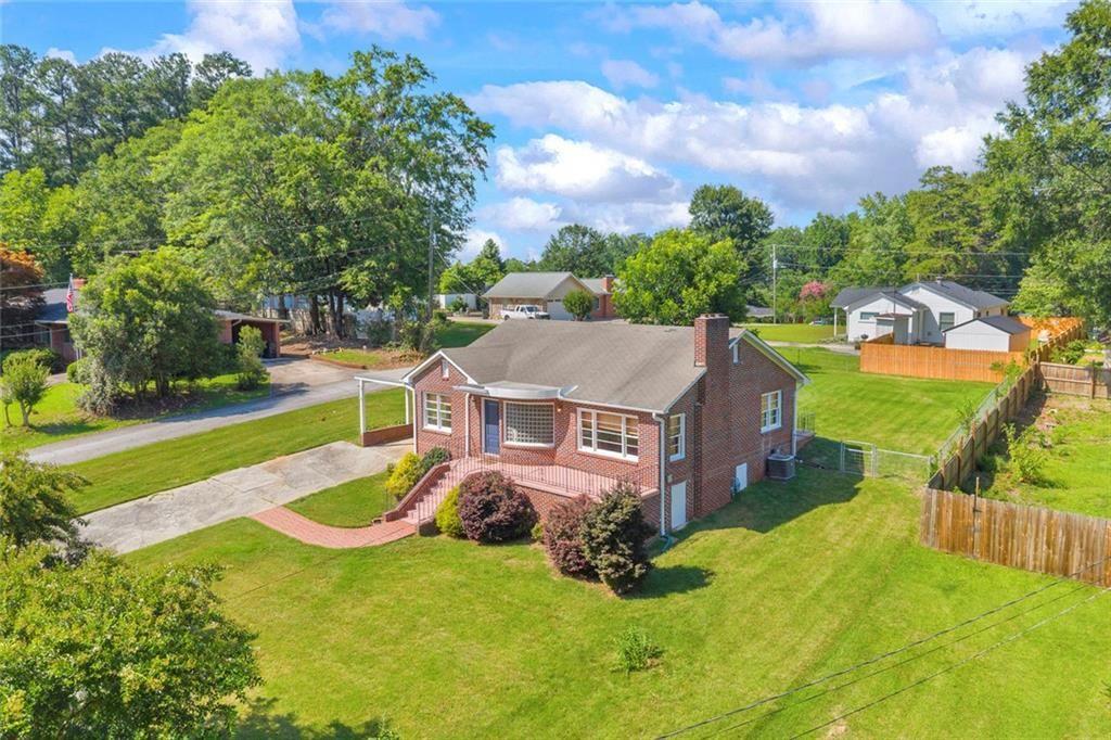 142 Ola Street Property Photo 4