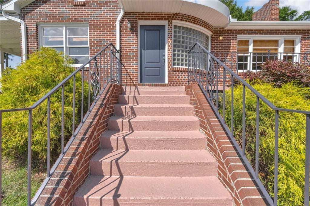 142 Ola Street Property Photo 7