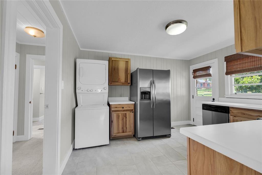 142 Ola Street Property Photo 22