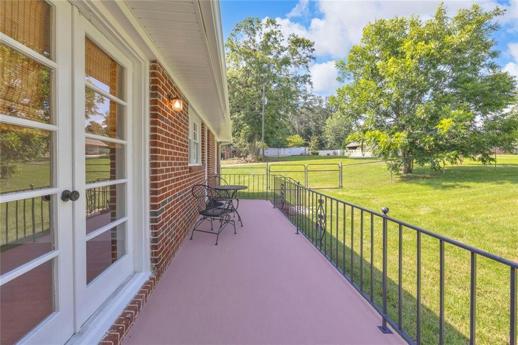 142 Ola Street Property Photo 37