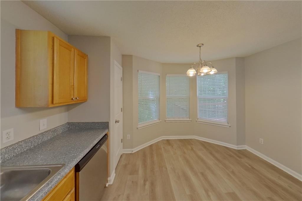7800943 Property Photo 5
