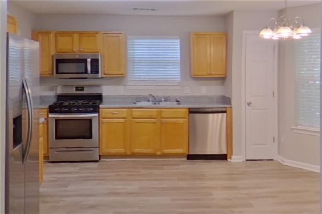 7800943 Property Photo 6