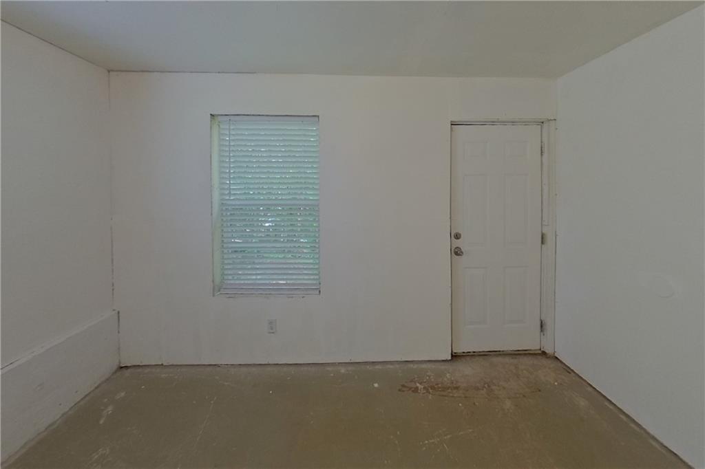 7800943 Property Photo 15