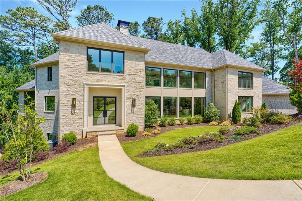 825 Kenry Court Property Photo 1