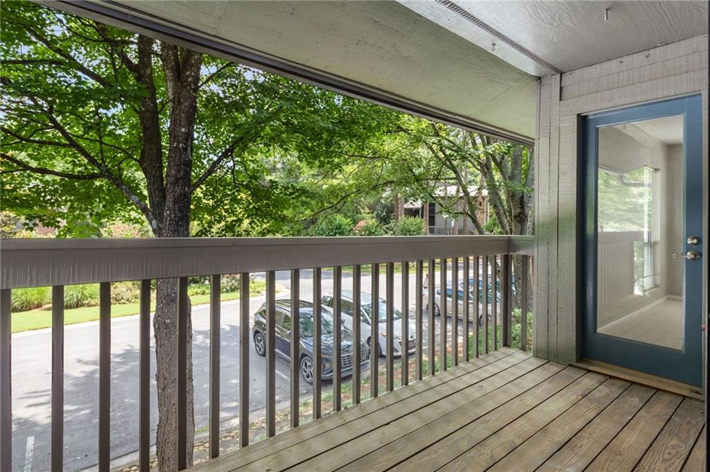 1009 Mcclelen Way Property Photo 20