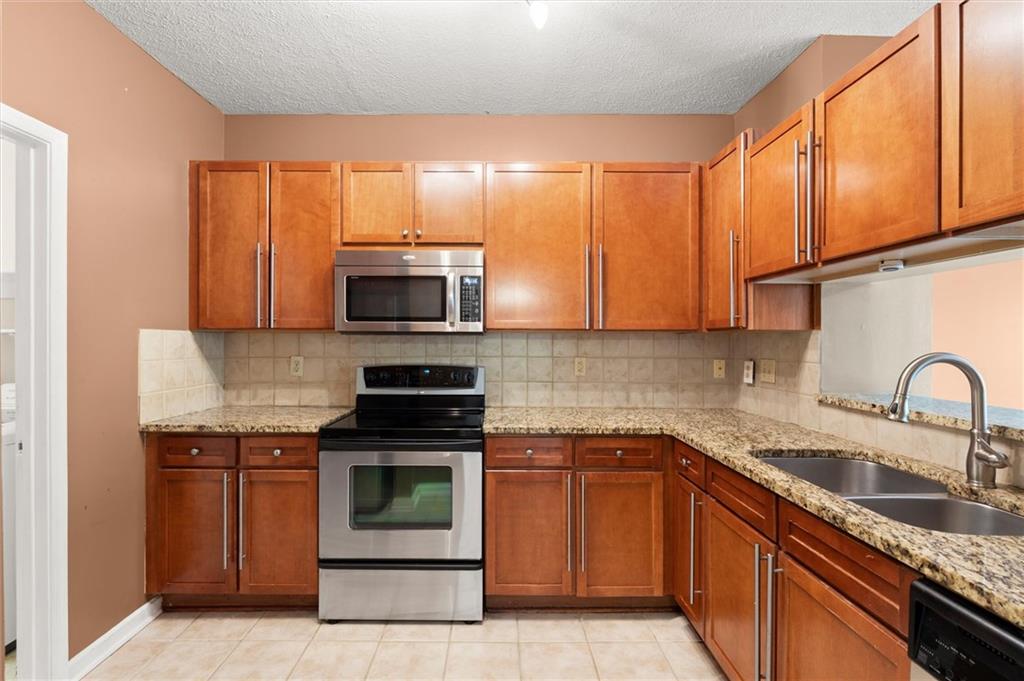 1250 Parkwood Circle Se Unit 2203 Property Photo 14