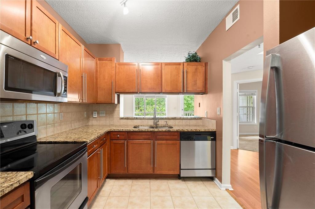 1250 Parkwood Circle Se Unit 2203 Property Photo 16