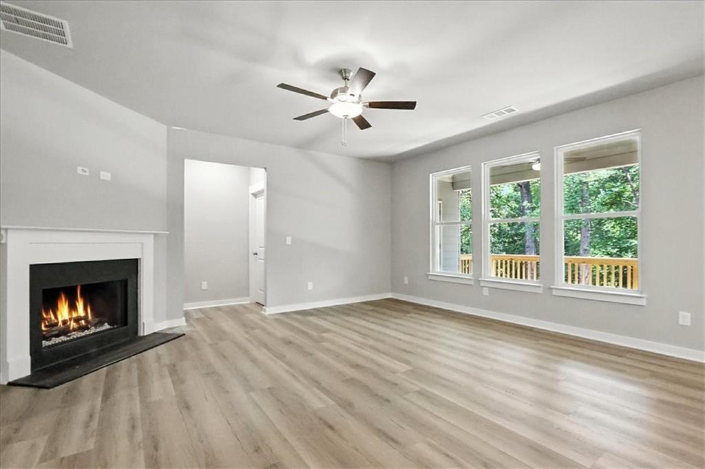 4022 Links Blvd Property Photo 4