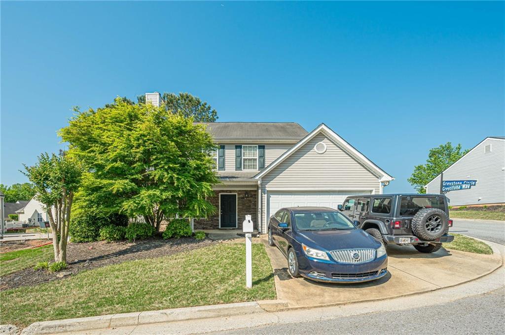 316 Greystone Circle Property Photo 4
