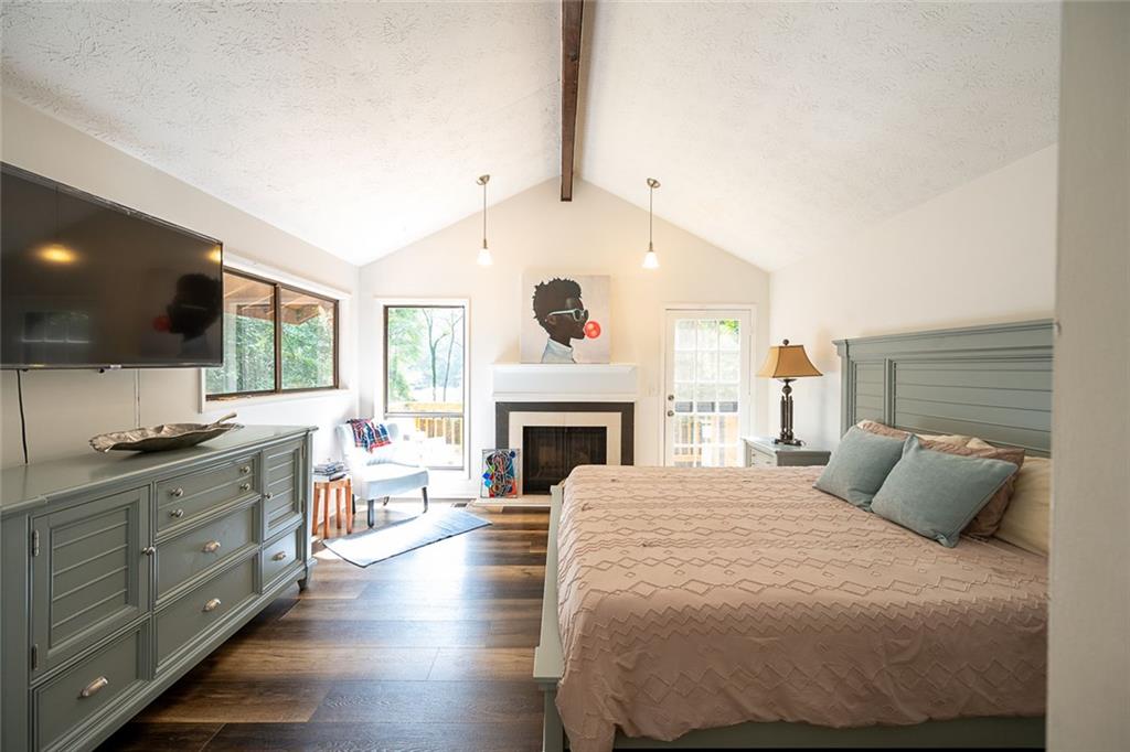 552 Edgefield Drive Property Photo 25