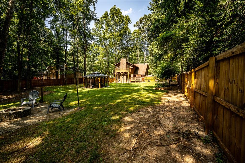 552 Edgefield Drive Property Photo 40
