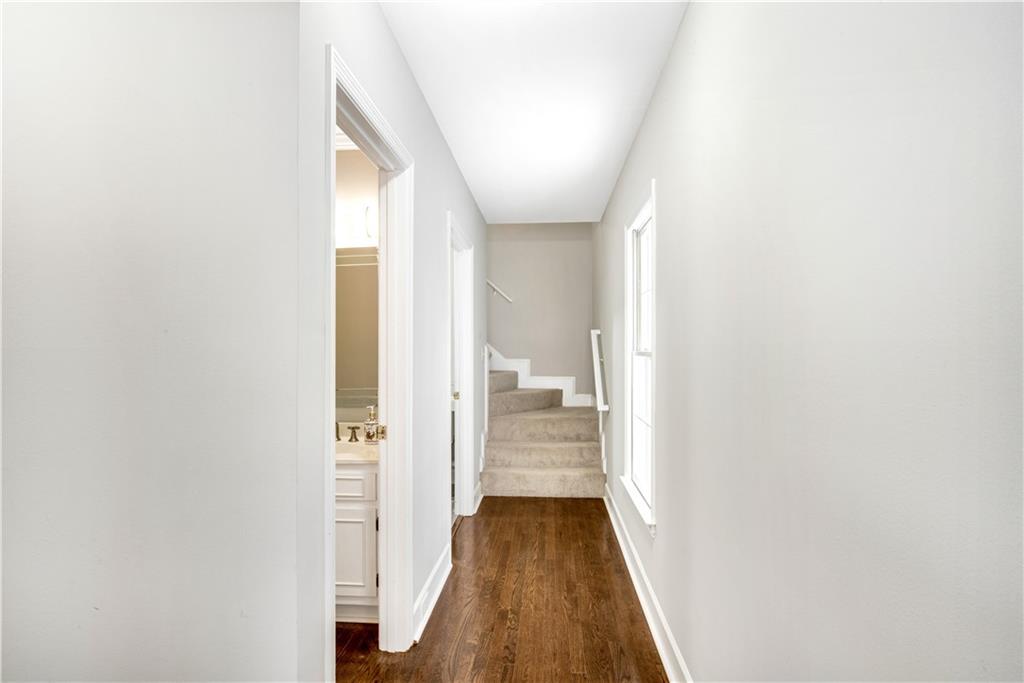 4373 Dunmore Road Ne Property Photo 18