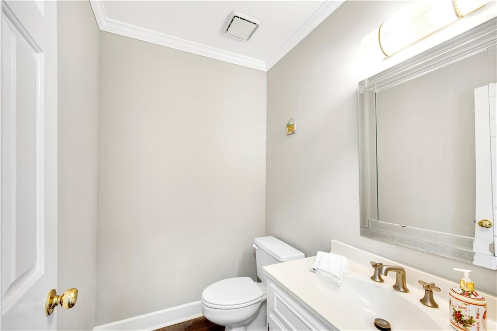 4373 Dunmore Road Ne Property Photo 20