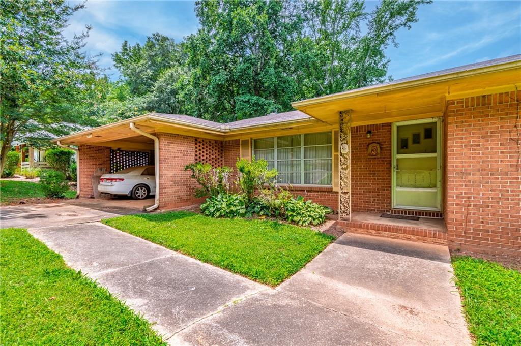 3057 Thrasher Circle Property Photo 1