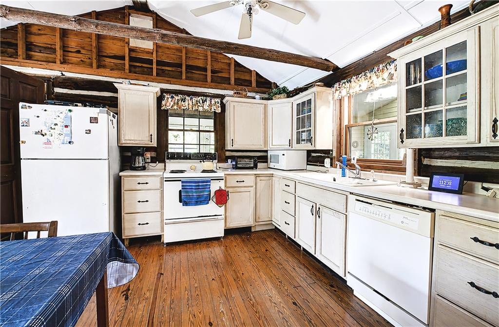 40 Oriole Drive Se Property Photo 14