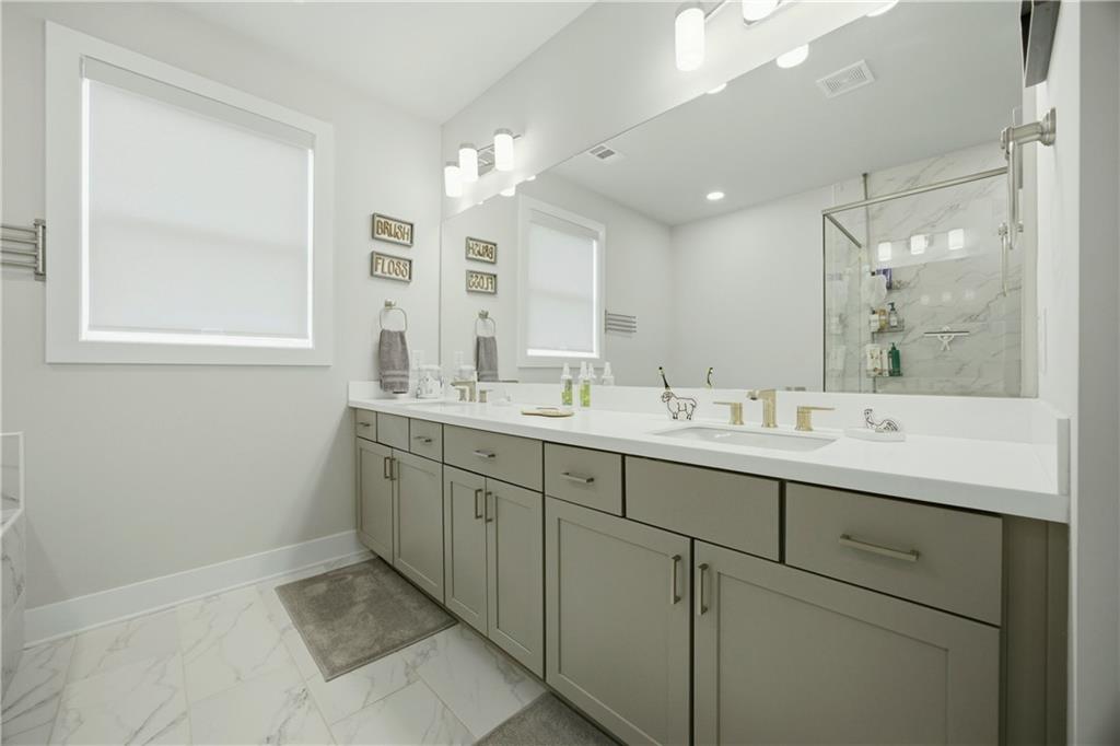 1244 Wintergreen Way Property Photo 17