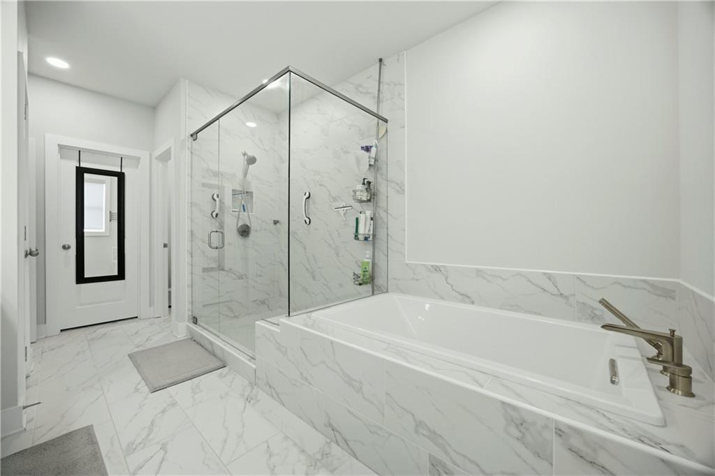 1244 Wintergreen Way Property Photo 18
