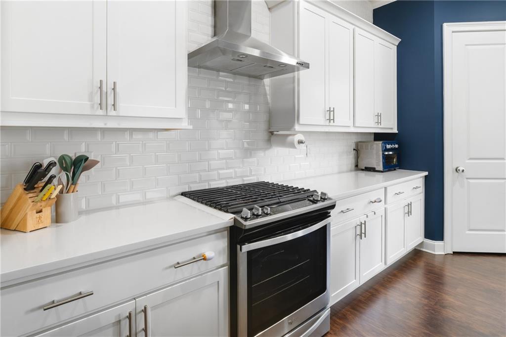 2369 Rover Court Property Photo 6