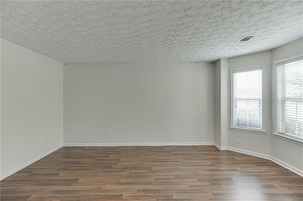 2054 Pierce Way Property Photo 5