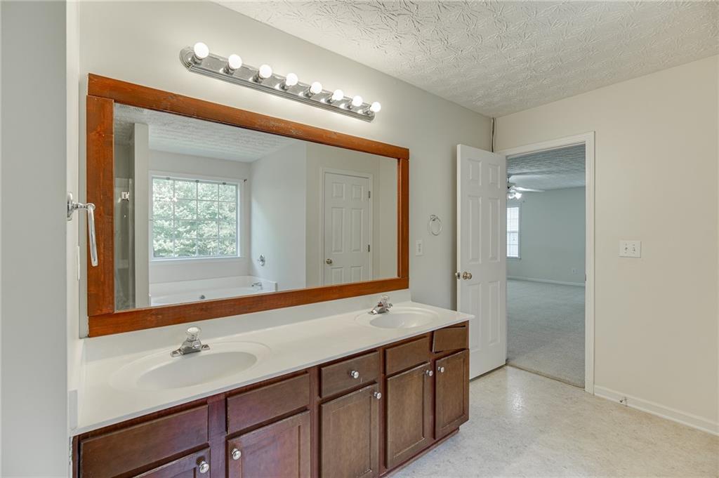 2054 Pierce Way Property Photo 39