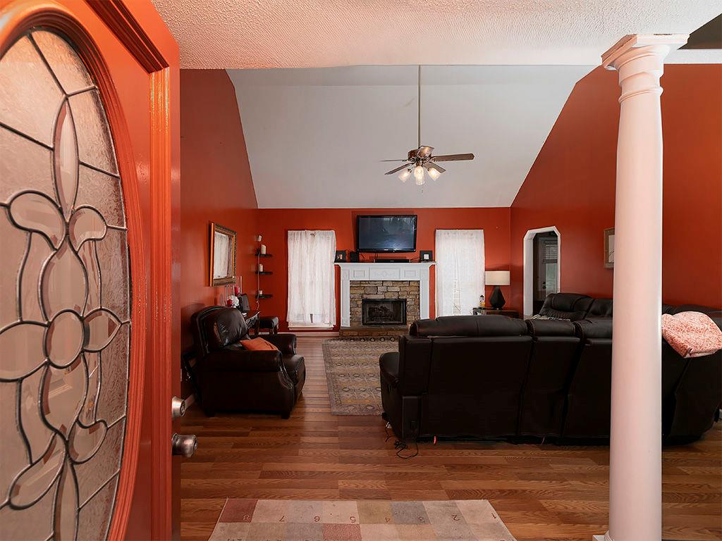 726 Morningside Drive Property Photo 3