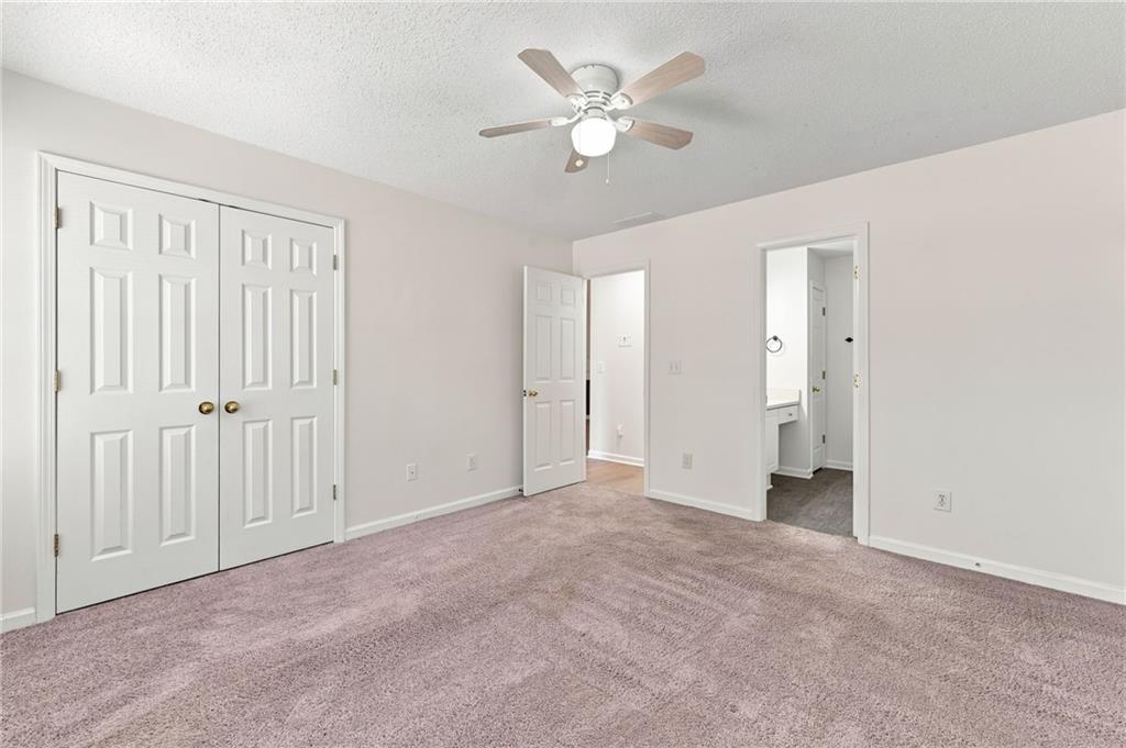 3055 Lakeside Circle Property Photo 14