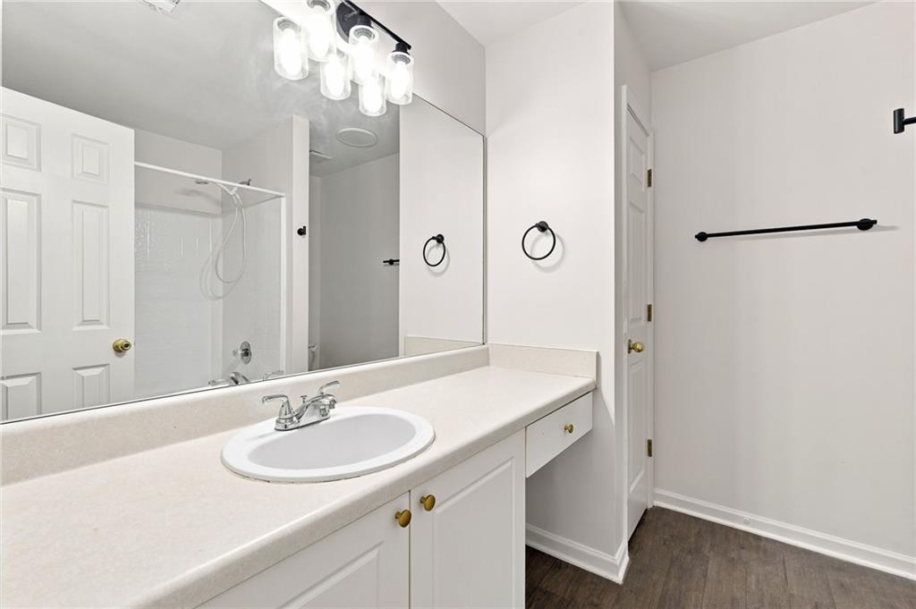 3055 Lakeside Circle Property Photo 15