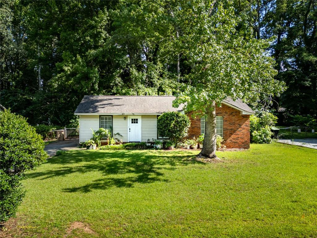 103 Sedgefield Drive Property Photo 1