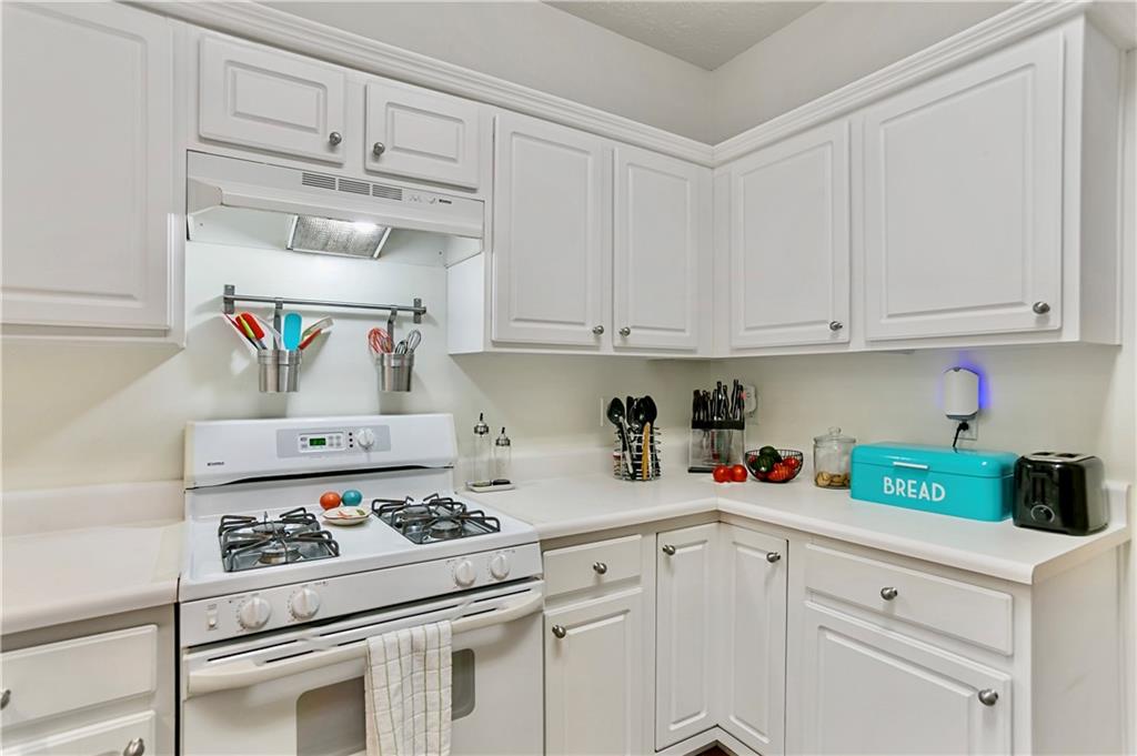 4026 Mcdowell Drive Property Photo 10