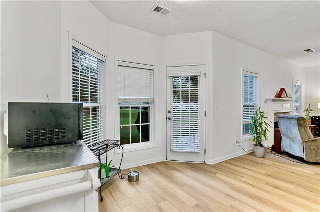 4026 Mcdowell Drive Property Photo 11