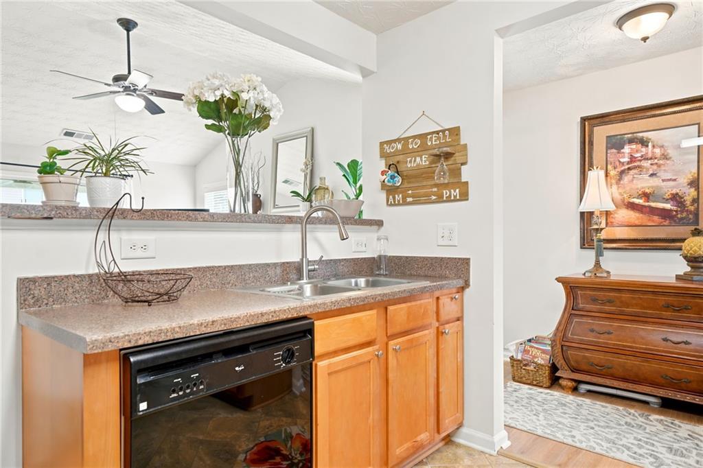 312 Woodland Pass Property Photo 15