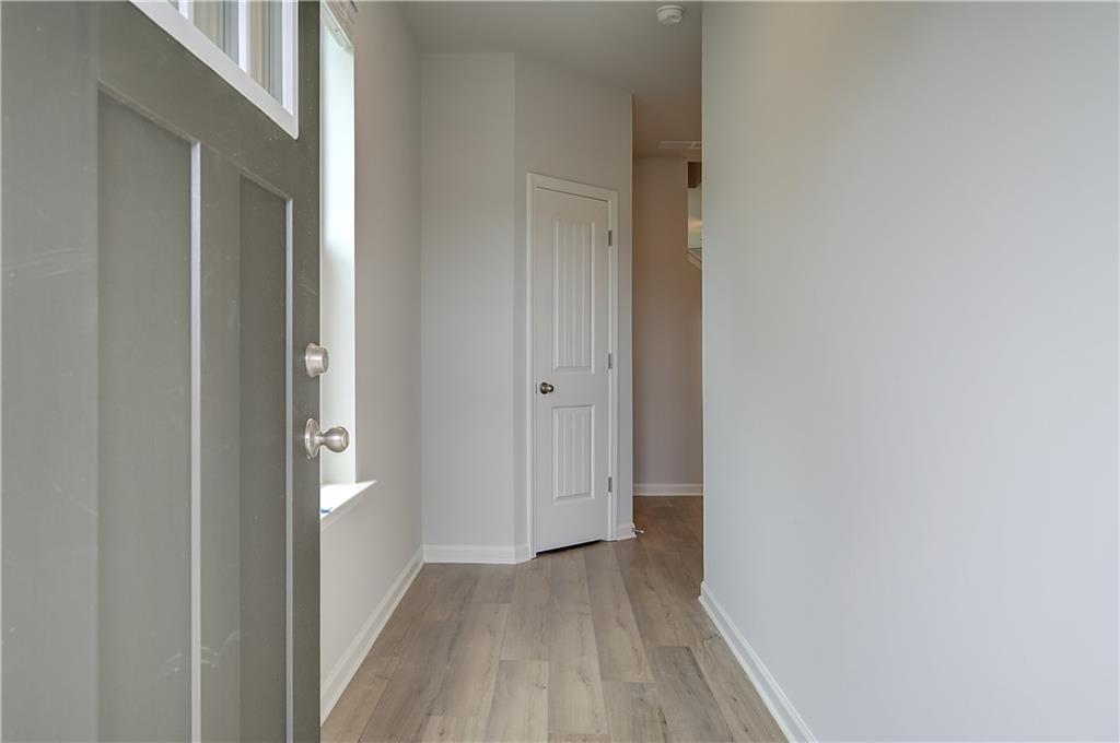 835 Eagle Avenue Property Photo 4