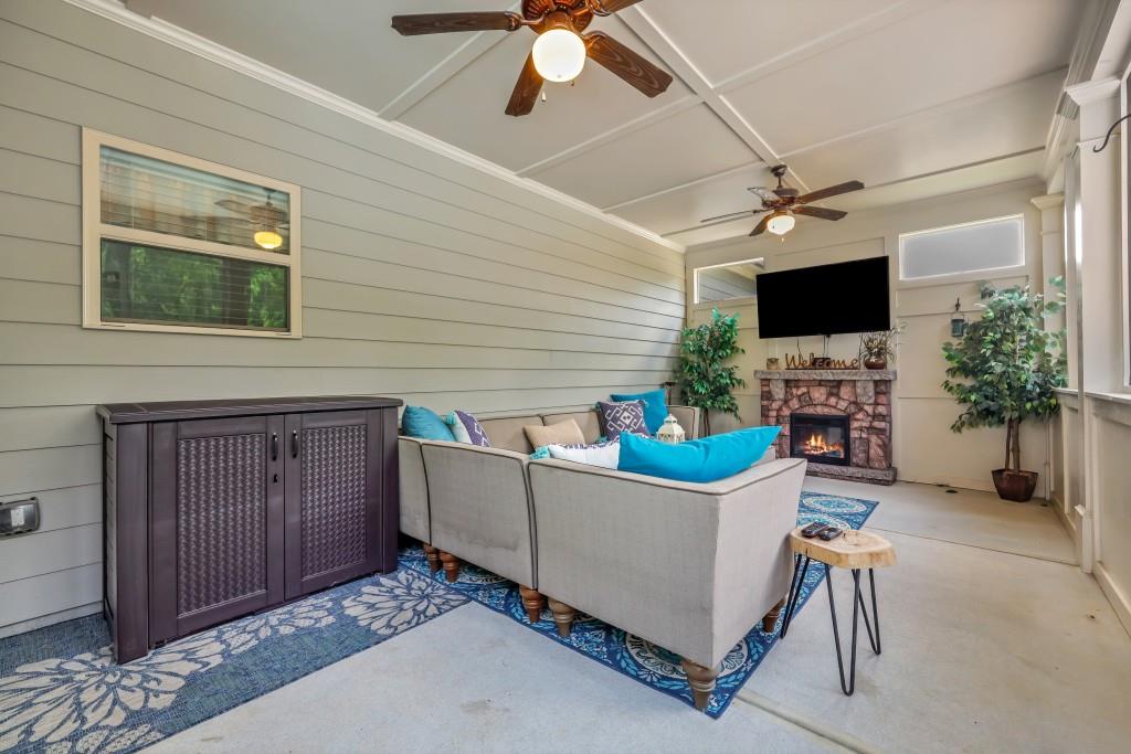 351 H D Atha Road Property Photo 36