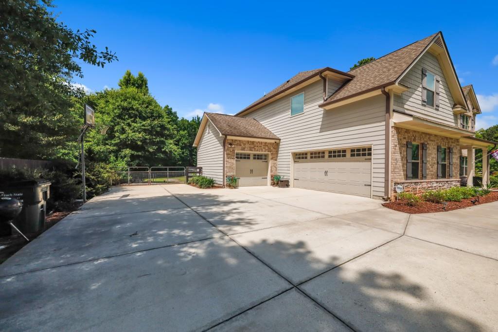 351 H D Atha Road Property Photo 43