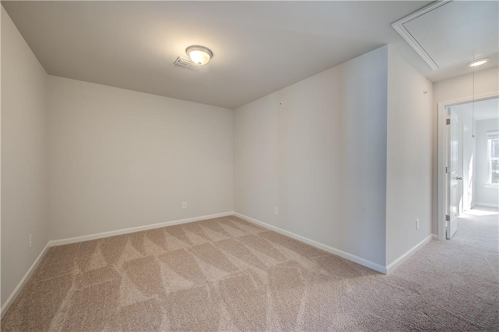 843 Eagle Avenue Property Photo 14