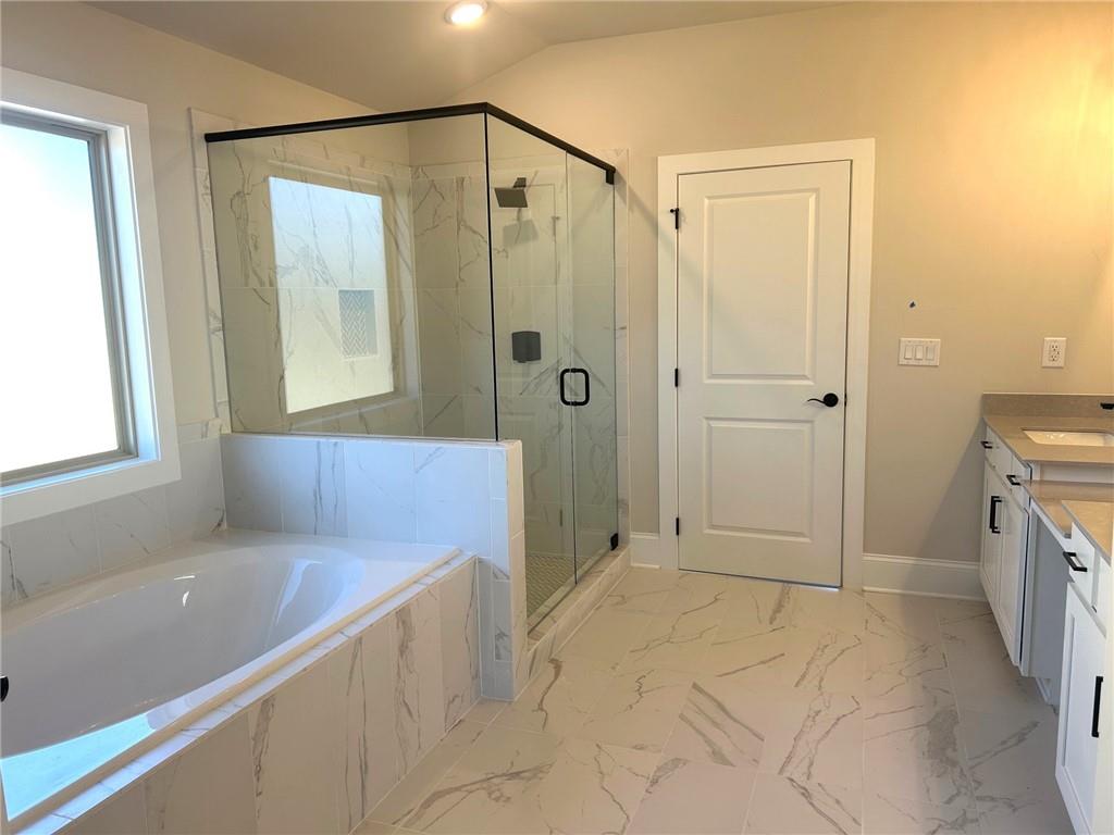 4245 Trinity Oaks Trail Property Photo 15