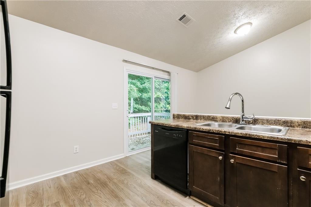 3140 Alenes Drive Property Photo 6