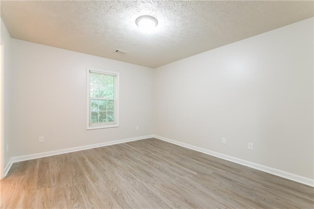 3140 Alenes Drive Property Photo 8