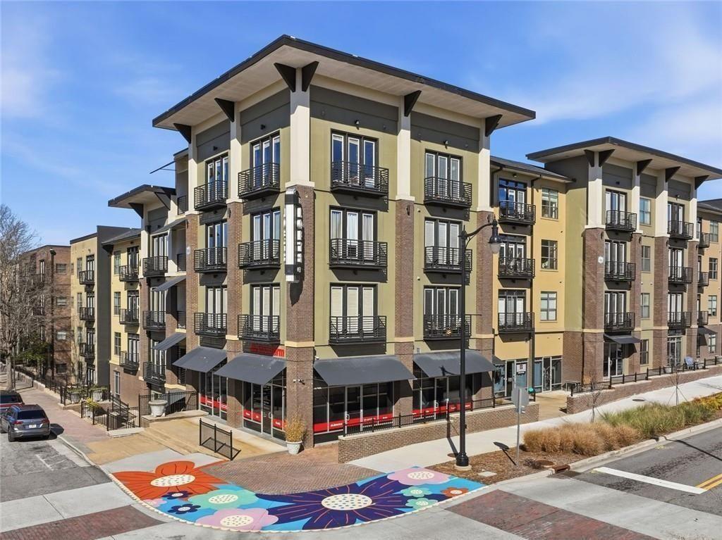 5300 Peachtree Road Unit 1211 Property Photo 1