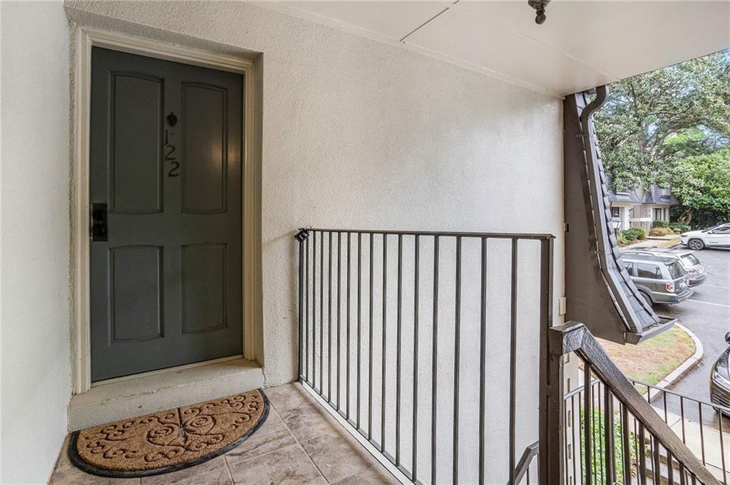 122 Maison Place Nw Property Photo 2