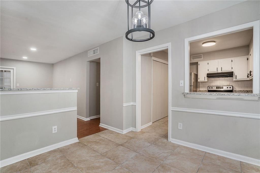 122 Maison Place Nw Property Photo 4