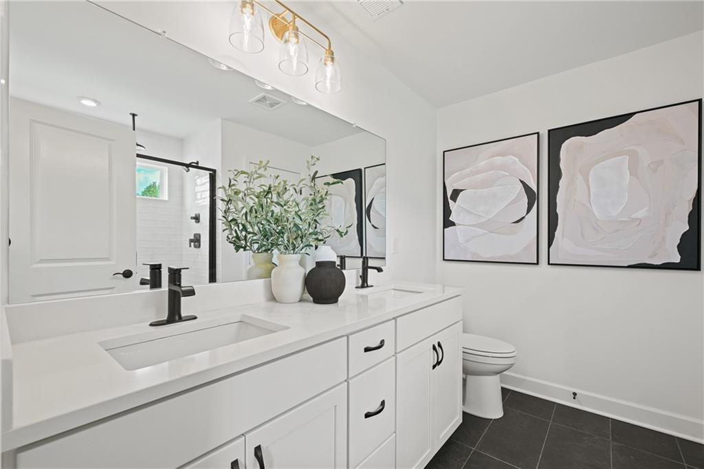 472 Dahlia Street Property Photo 5