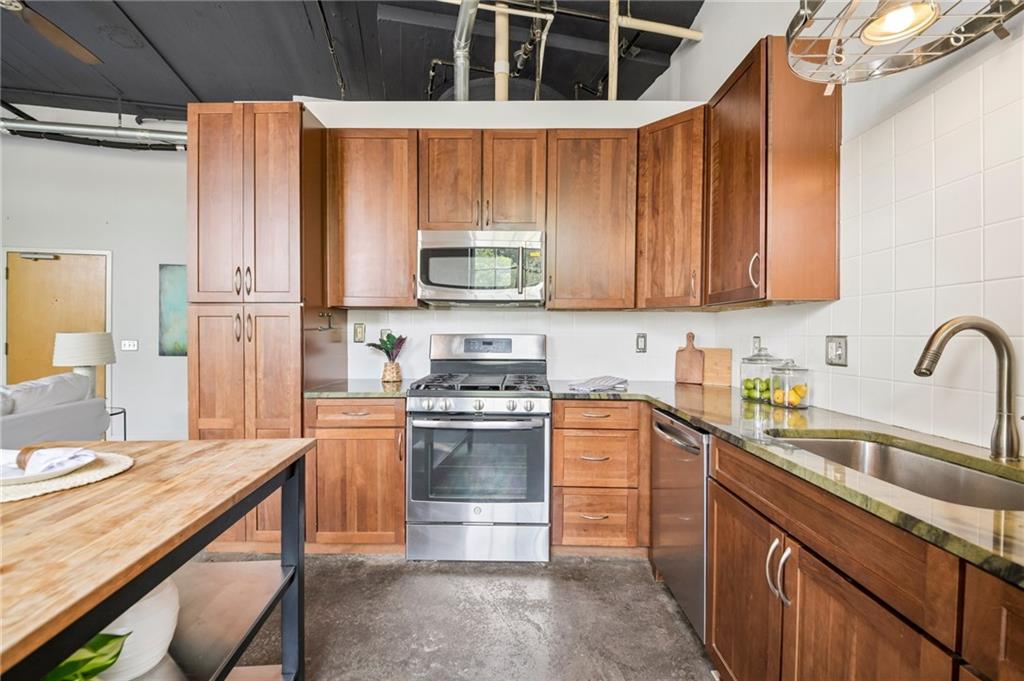 881 Memorial Drive Se Unit 119 Property Photo 8